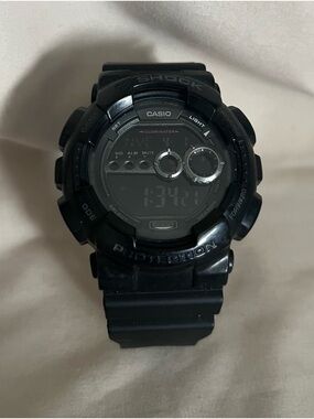 Casio G-Shock Black Digital Resin Sport Watch GD-100 SERIES
GD100-1B